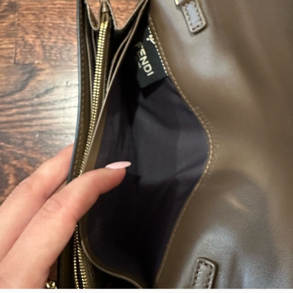 Fendi Black and Brown Logo Clutch - Picture 5 of 13